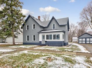 112 5th Ave NW, Faribault, MN 55021