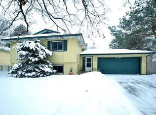 3060 Cleveland Ave N, Roseville, MN 55113