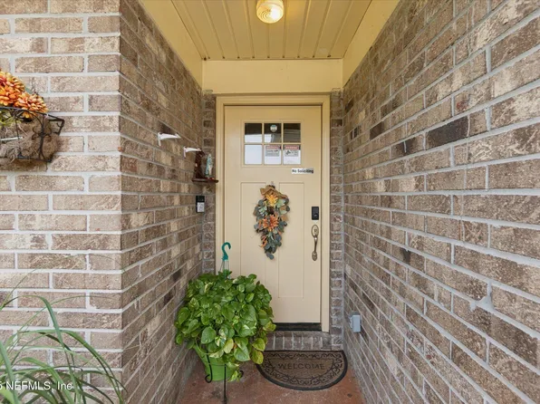 5136 BIG FOREST Lane, Jacksonville, FL 32210