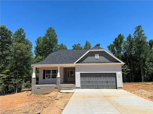 6560 Rogers Farm Rd, Pleasant Garden, NC 27313