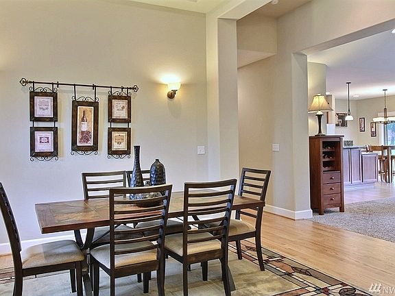 5th image of 8208 Amber Dr SW