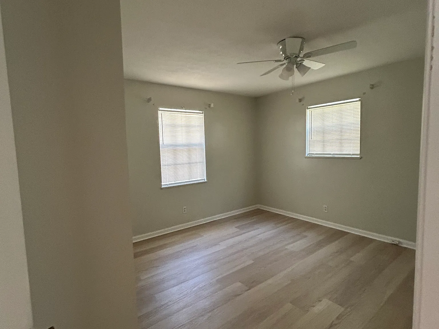 3 bed, 1080 sqft, $1,095 — Photo 4