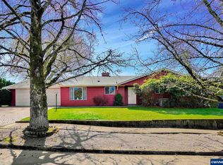 902 Mistletoe Loop N, Keizer, OR 97303