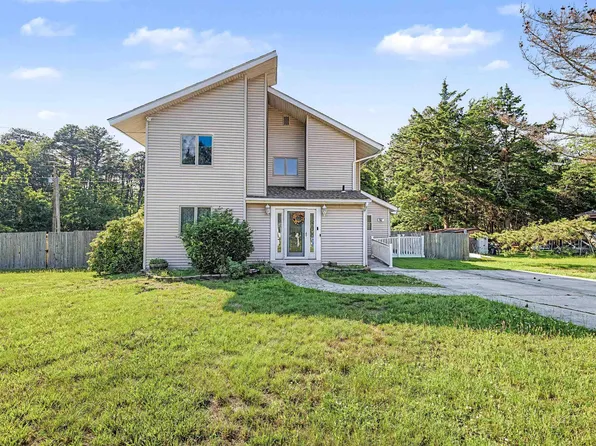72 S Lisa Dr, Egg Harbor City, NJ 08215