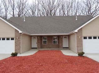 689 Dearborn Dr #A, Valparaiso, IN 46385