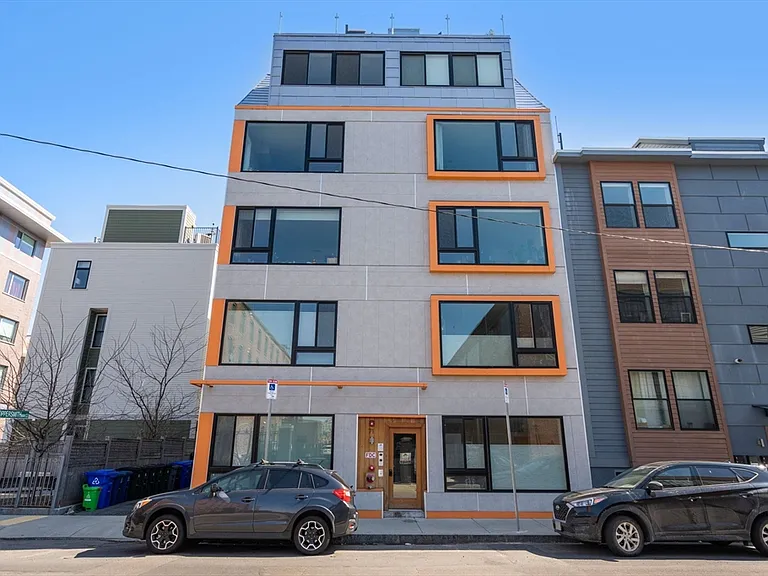 71 Border St #2 — Photo 12