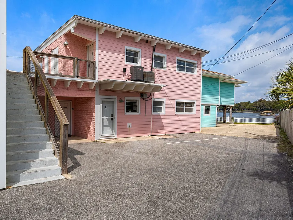 334 Bluefish Dr #3