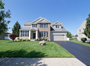 7 Surrey Dr, Ballston Lake, NY 12019