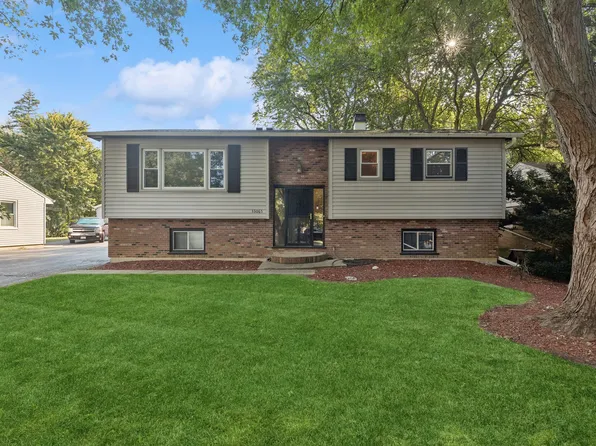 33065 N Sunset Ave, Grayslake, IL 60030