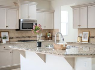 4121 Chessa Lane, Clovis, CA 93619