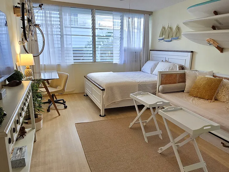 2442 Tusitala St — Photo 3