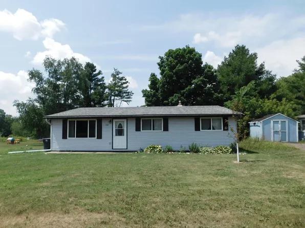405 Prentice St S, Clayton, WI 54004