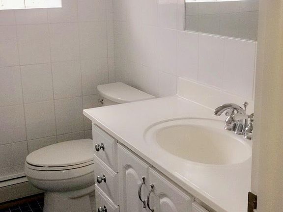 4th image of 4616 N Sayre Ave APT 3