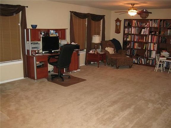 5th image of 2612 Sundance Dr