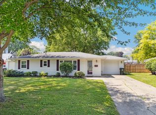 1807 21st Ave, Sterling, IL 61081