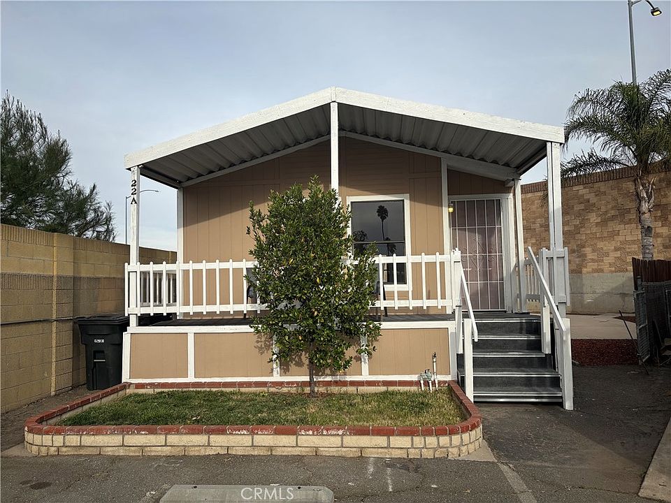 1st image of 1925 E La Veta Ave Space 22A