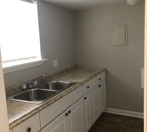 3rd image of 200 Bower Dr APT 37