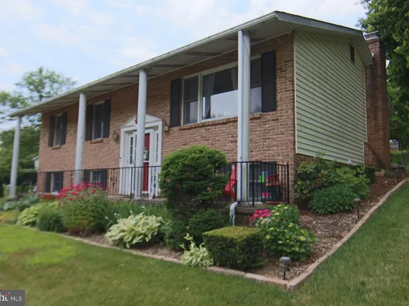 199 Delmont Ave, Middletown, PA 17057