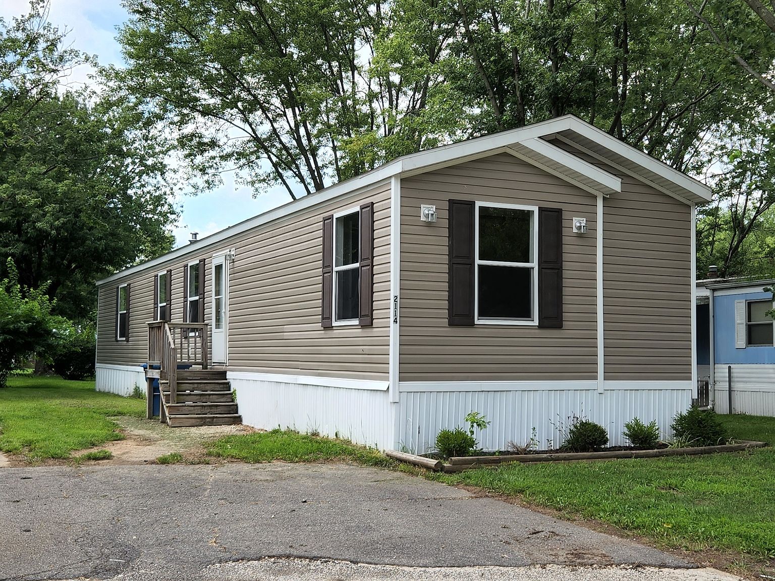 2114 Peck St, Greenwood, IN 46143 | Zillow