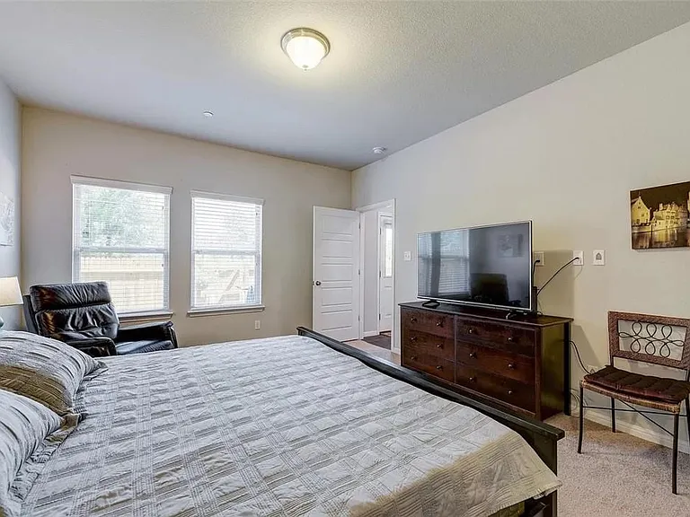 2304 S Lakeline Blvd #213 — Photo 13