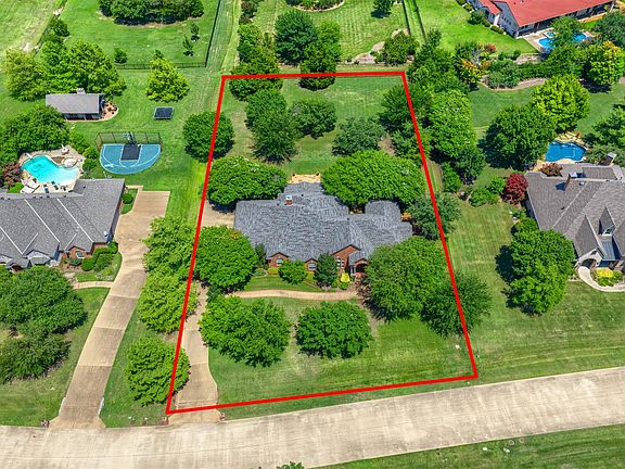 3rd image of 440 Palomino Way