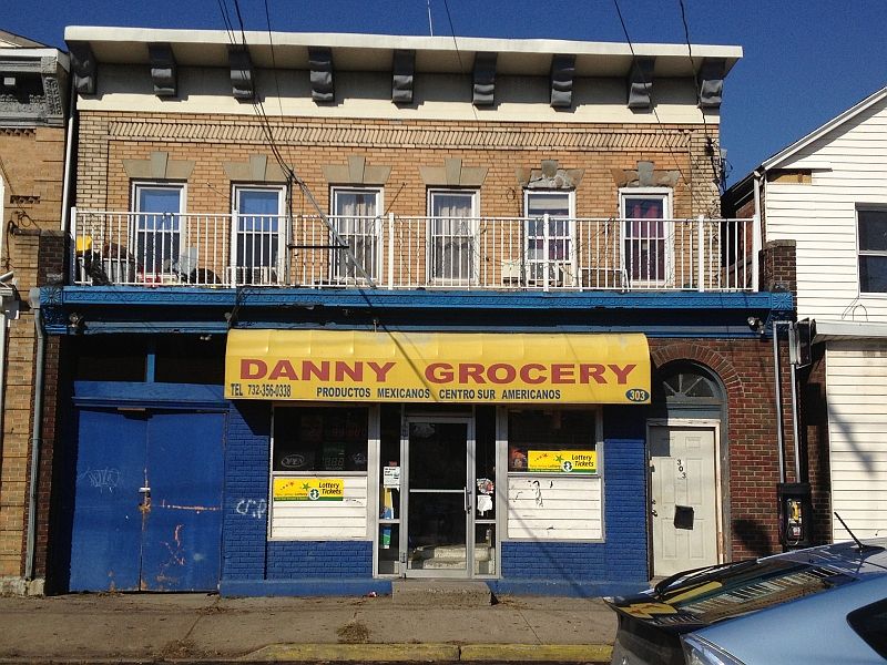 2nd image of 303 Talmage Ave