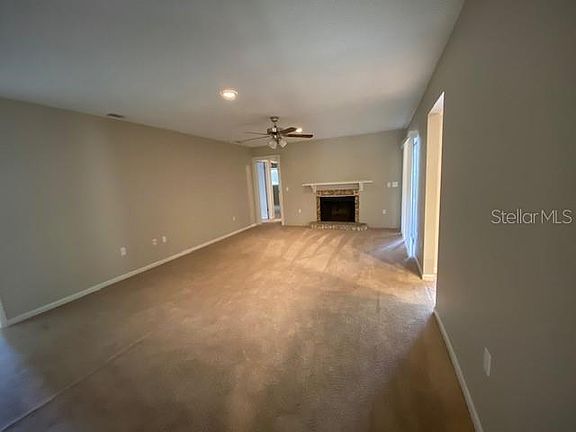 3rd image of 1430 Tracy Dee Way