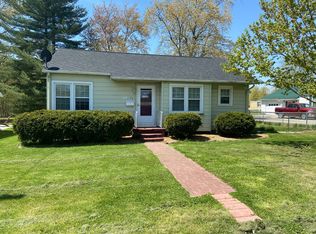 405 N Robb St, Robinson, IL 62454