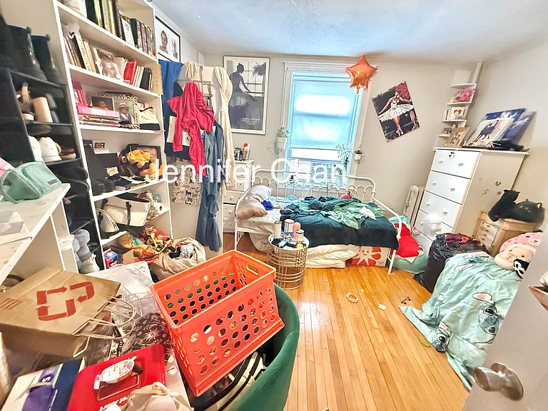 144 Davis Ave #3 — Photo 4