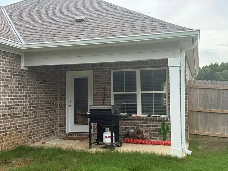 88 Trevor Dr — Photo 8
