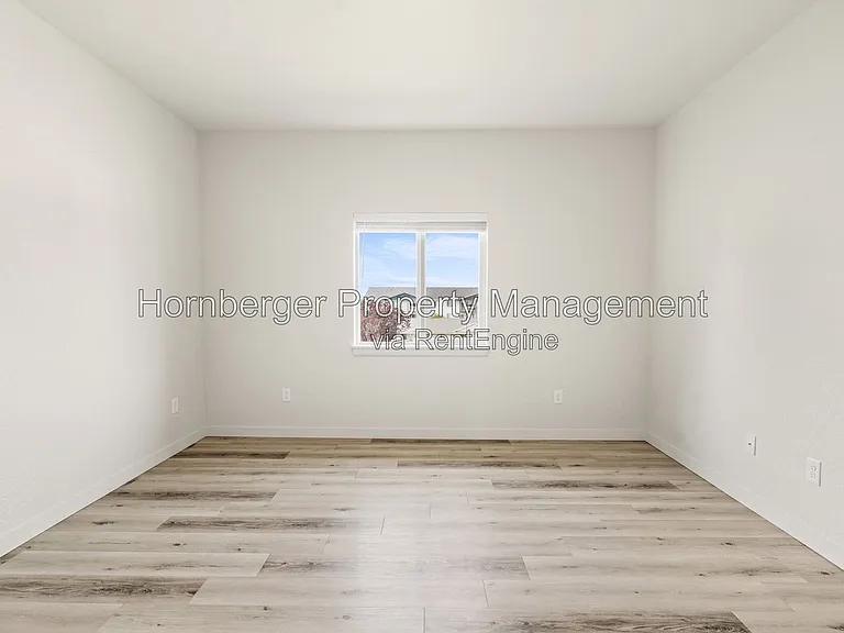 16104 E Valleyway — Photo 34