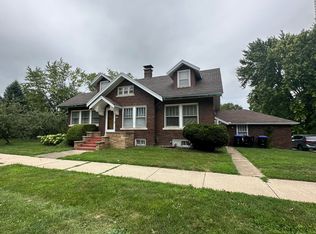 308 Phoenix Ave, Bloomington, IL 61701