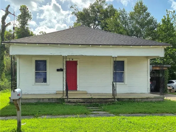 106 Hall St, Dequincy, LA 70633