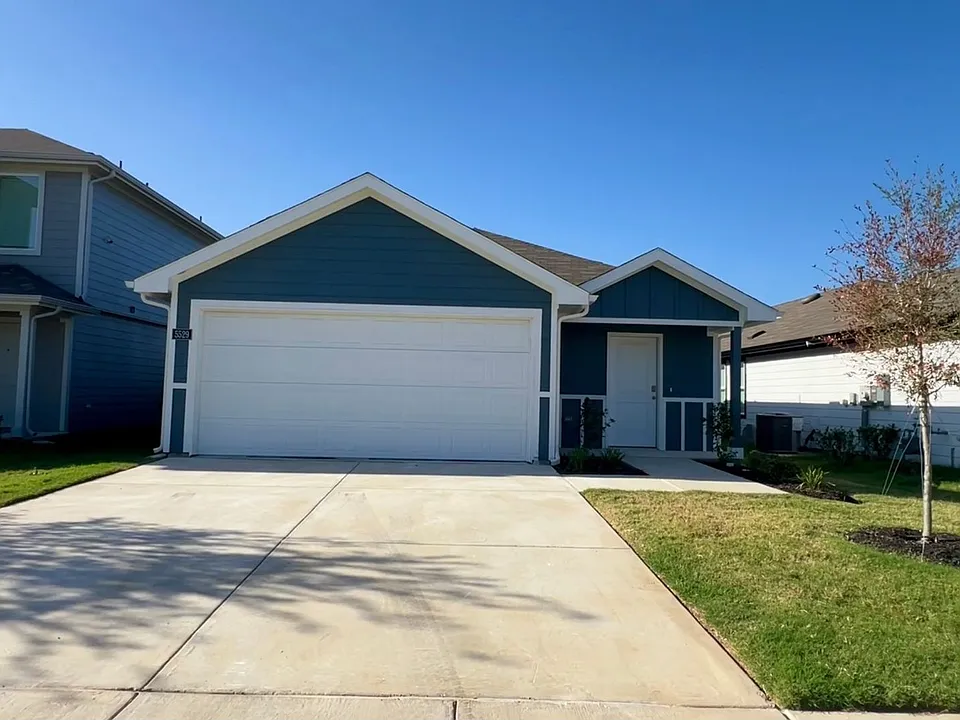 5529 Rollins Dr