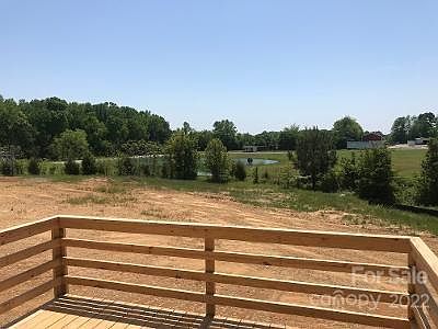 5th image of 108 Wheatfield Dr #9