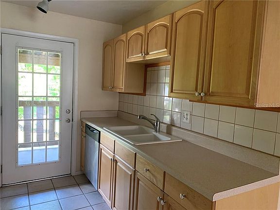 3rd image of 5313 Hansel Ave Unit D-18