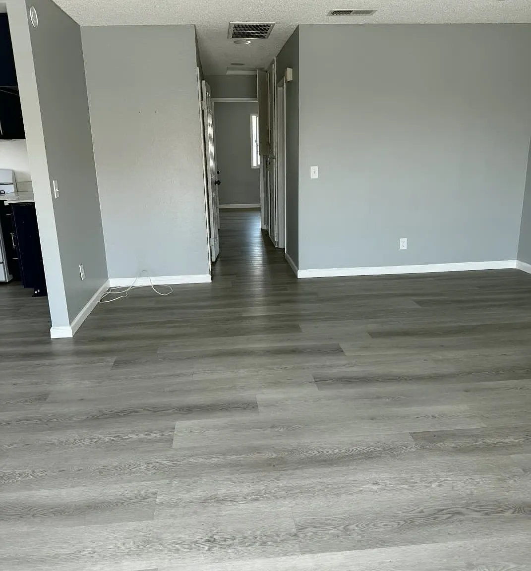 2 bed, 900 sqft, $2,000 — Photo 2