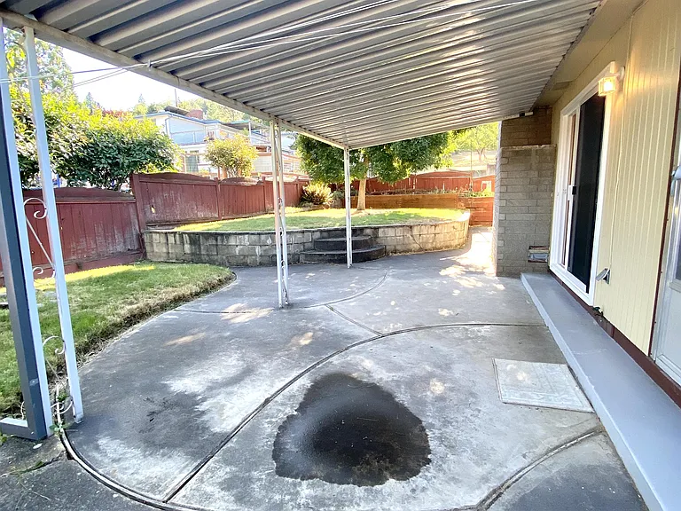 340 Wiley St — Photo 26