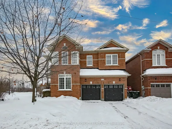 33 Accent Cir, Brampton, ON L7A 0L3