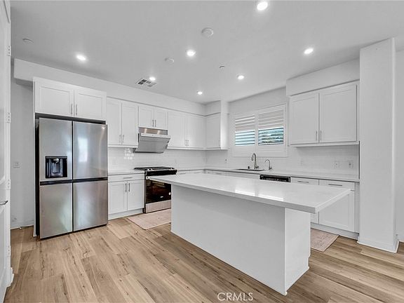 4th image of 70 Aria St