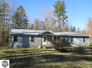 200 S Geneva Rd, Shepherd, MI 48883