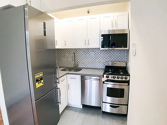 Rented by Francine Realty | media 20