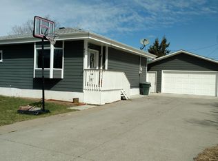 4715 Carol Dr S, Great Falls, MT 59405