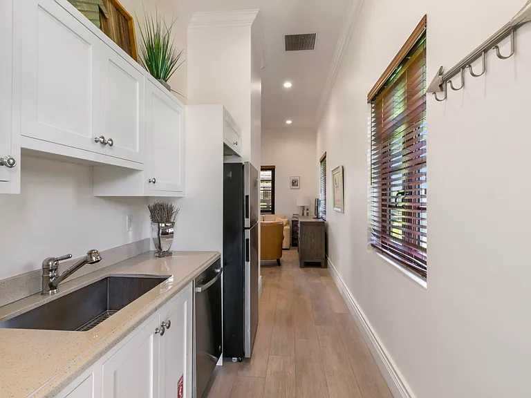 15726 Estancia Ln — Photo 32