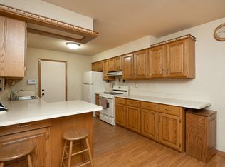 8101 W 103rd St, Bloomington, MN 55438