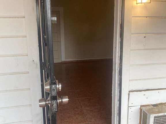 2nd image of 252 E Cedar Ave APT 3