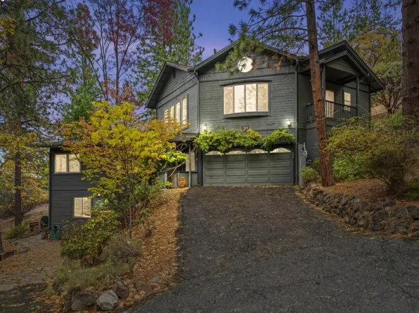 724 Terrace St, Ashland, OR 97520