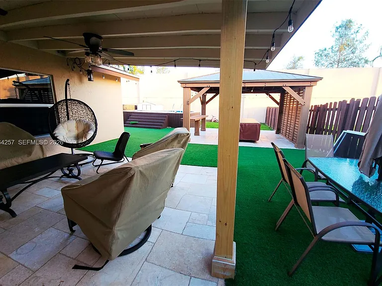 955 NW 106th Avenue Cir — Photo 37
