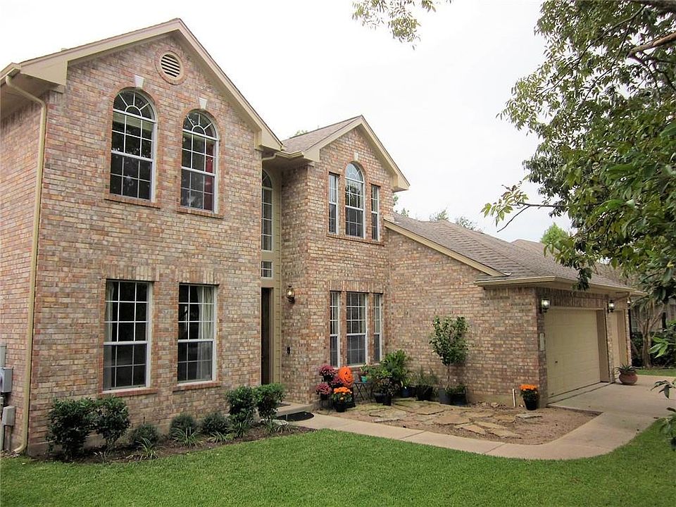 1st image of 1102 Hunters Creek Dr