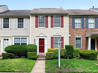 5693 White Dove Ln, Clifton, VA 20124